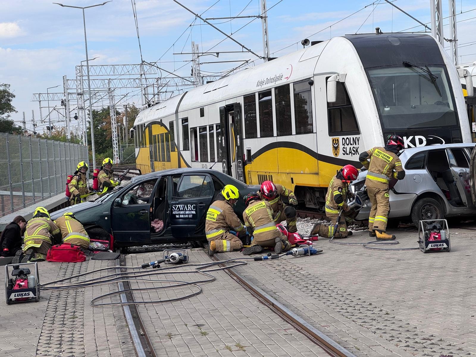 Koleje Dolnośląskie i służby ratunkowe sprawdziły swoją gotowość na sytuacje kryzysowe